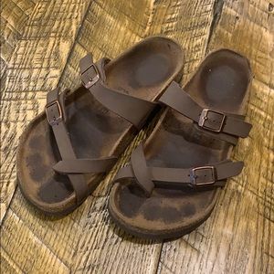 Mayari Birkenstock Size 36 in Brown